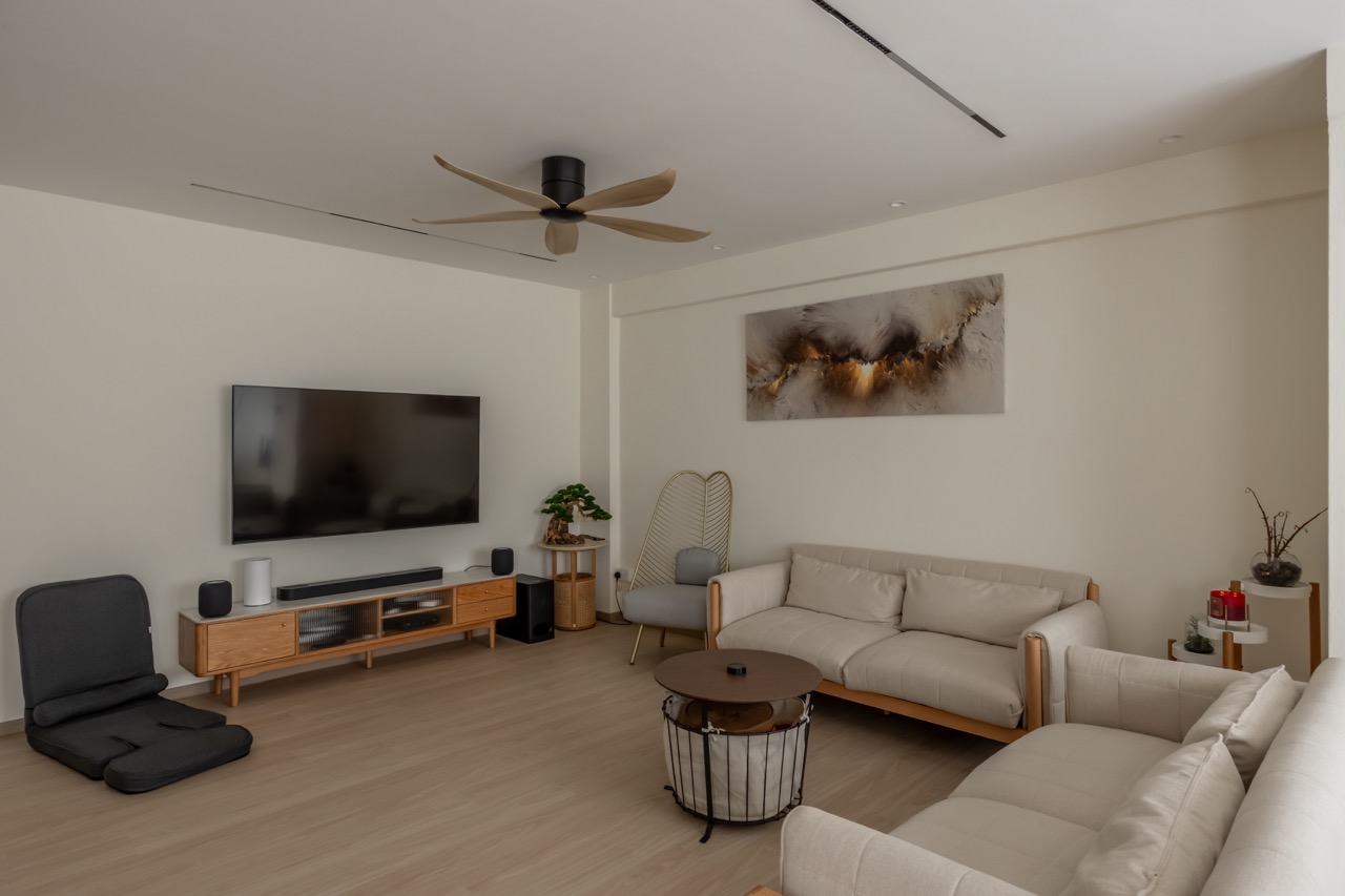Man Rips Out POP Ceiling and Tiles After Landlord Forces Him Out of Renovated Flat- Global Hints